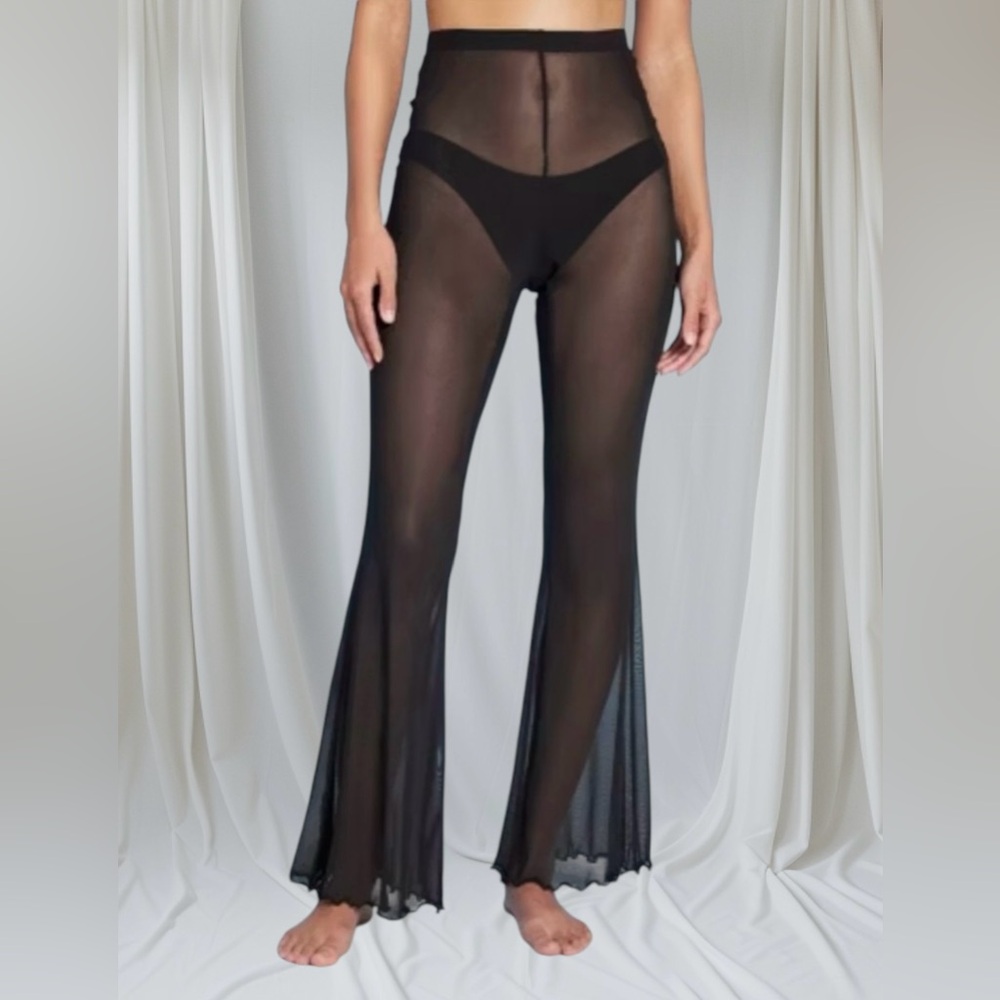 🎁🆕Black Flare Mesh Pants - Picture 2 of 16